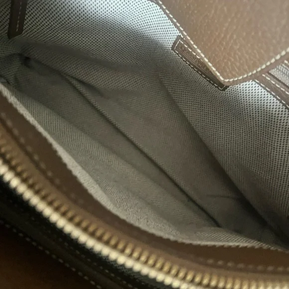 Dooney & Bourke Tan Shoulder Bag with Monogram Design - Picture 6 of 6